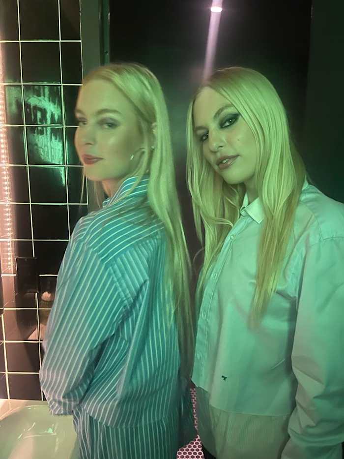 emila and amanda amus